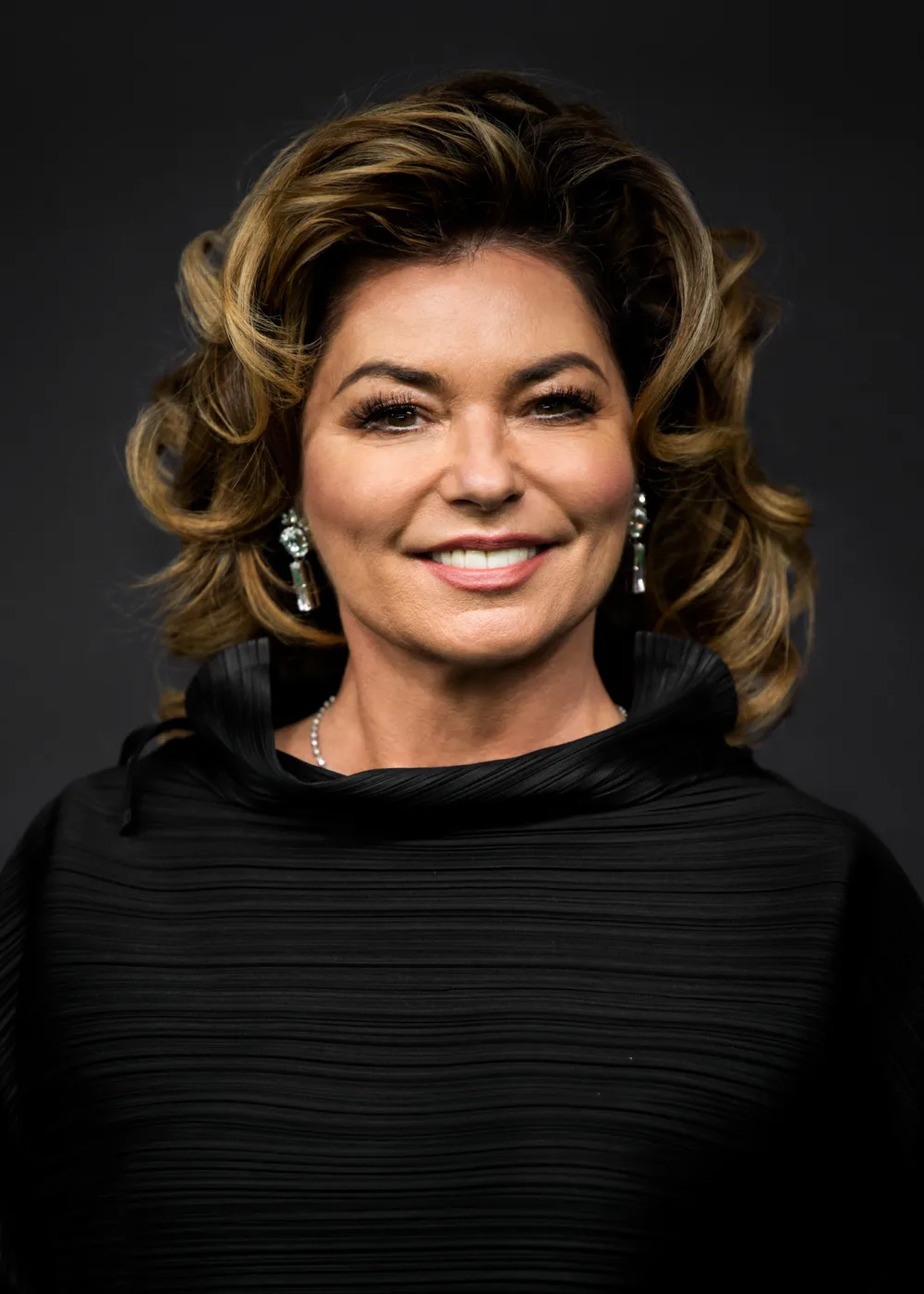 Shania Twain is a Canadian singer, songwriter, and actress. She was born on August 28, 1965, in Windsor, Ontario, Canada. Twain is one of the best-selling music artists of all time, having sold over 100 million records worldwide. She first gained fame in the mid-1990s with her second album, 