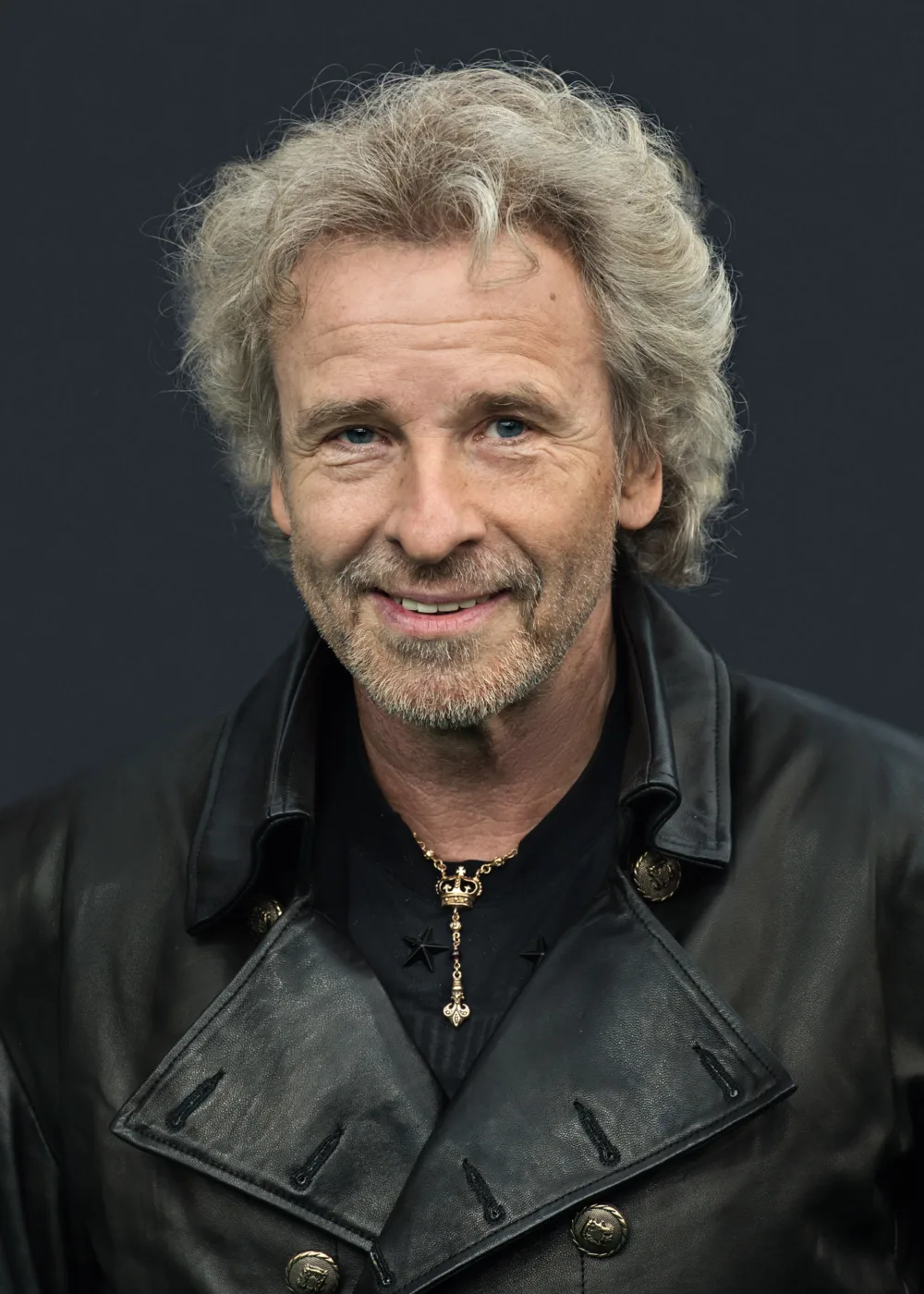 Thomas Gottschalk is a German entertainer, actor, and television host who has been a prominent figure in German media for several decades. He was born on May 18, 1950, in Bamberg, West Germany. Gottschalk began his career as a radio host in the 1970s, and he later transitioned to television. He is known for hosting several popular television shows in Germany, including 